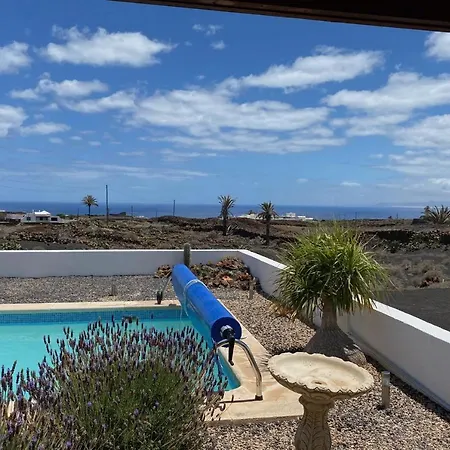 Superbe villa avec piscine privée et vue imprenable sur la mer * Mácher