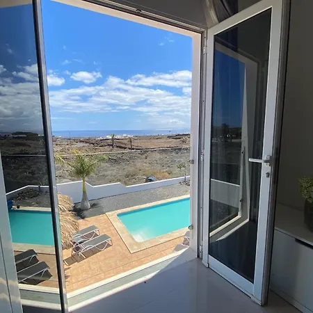 Superbe villa avec piscine privée et vue imprenable sur la mer * Mácher