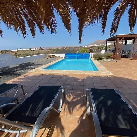 Villa Superbe villa avec piscine privée et vue imprenable sur la mer Mácher