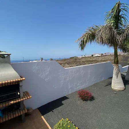 Superbe villa avec piscine privée et vue imprenable sur la mer * Mácher