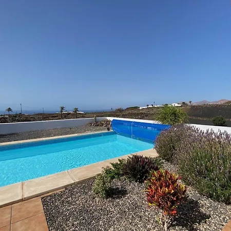 Superbe villa avec piscine privée et vue imprenable sur la mer Villa Mácher