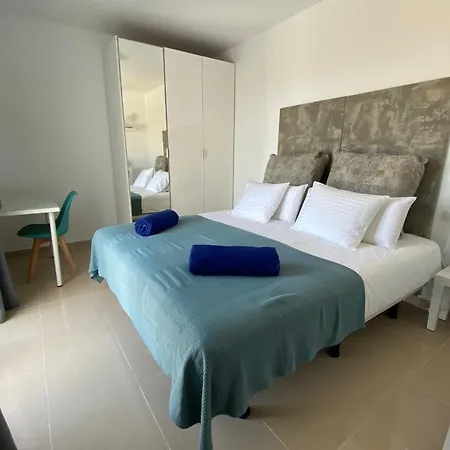 Superb Villa With Private Pool And Breathtaking Sea Views *
